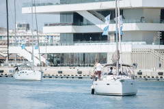 Barcos-de-la-regata-saliendo-de-la-Marina-de-Valencia